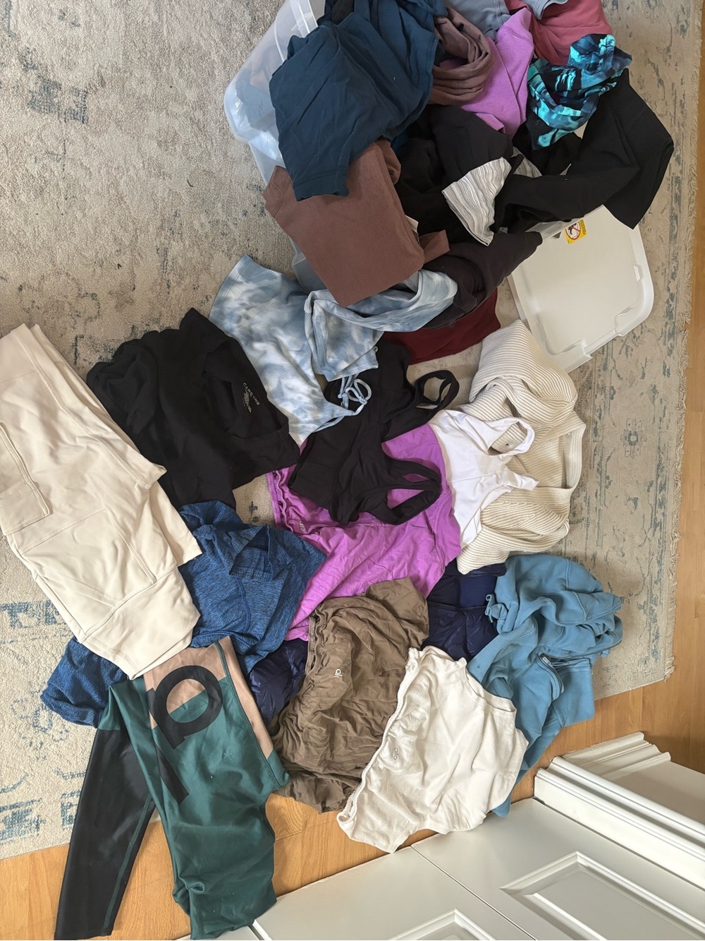 MASSIVE LUXURY ACTIVEWEAR LOT - LA PICKUP ONLY